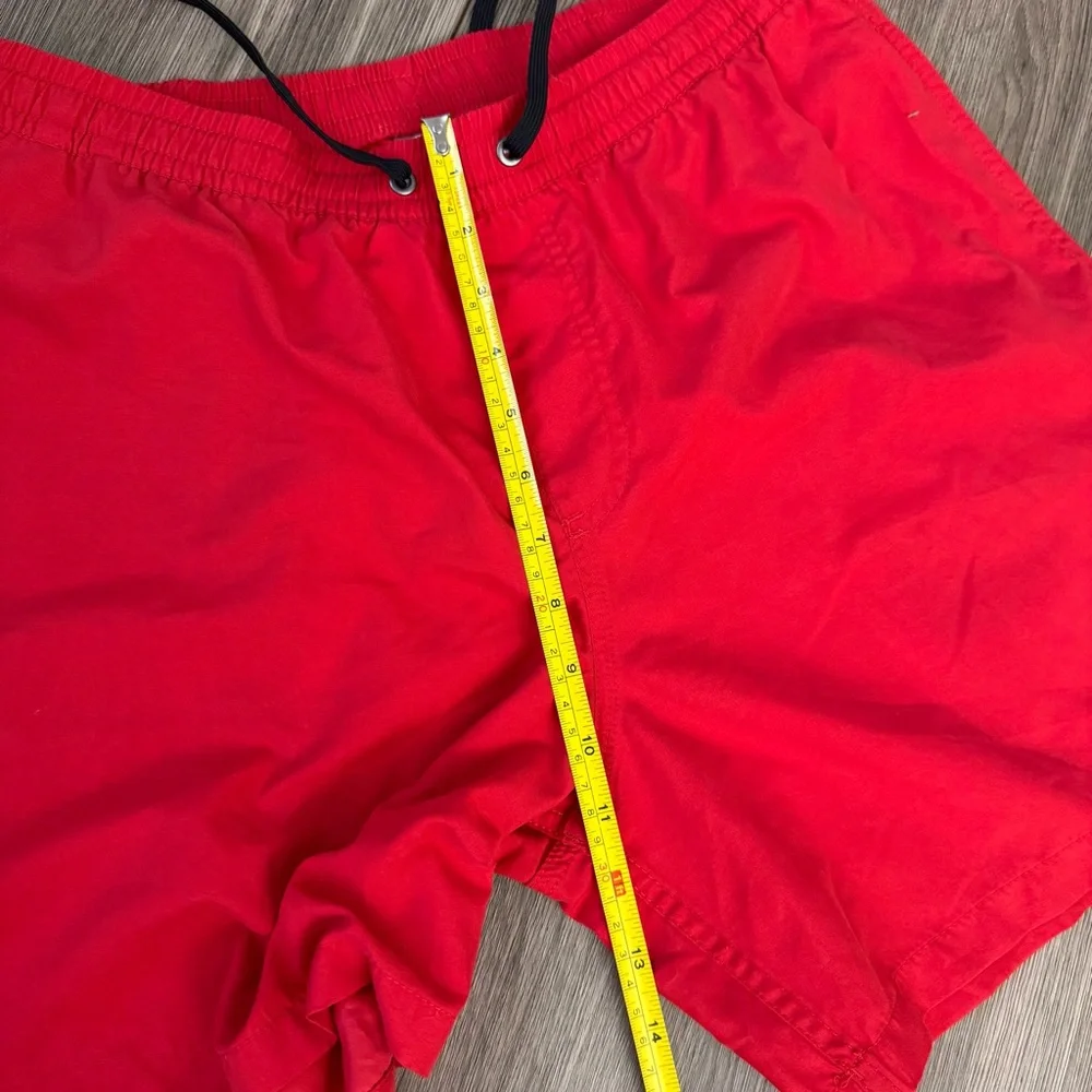 Quiksilver Red Swim Trunks Men’s Medium Board Shorts Lined Inseam: 7”